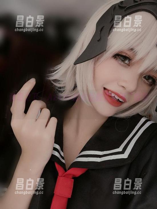透明之下,Azami的作品教人如何“裸奔”-昌白景 透明之下,Azami的作品教人如何“裸奔”-昌白景