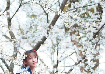 Luisa_零纱的校园原图，在线见证一场意外的“上课”时光。