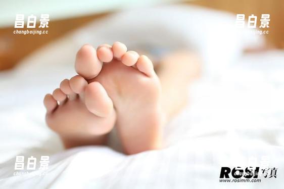 ROSI的美腿图鉴，带你在分享的图片中找到最爱的腿型！-昌白景