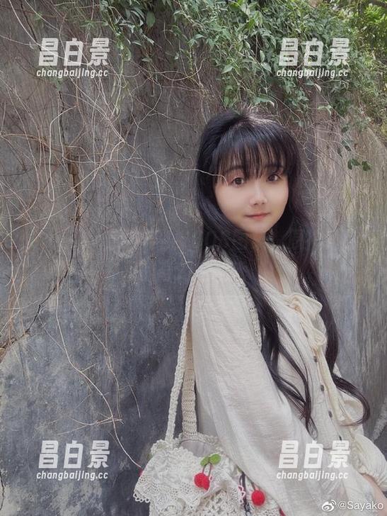 Sayako＿今年4岁COS图集，原神角色的奇幻变脸秀-昌白景