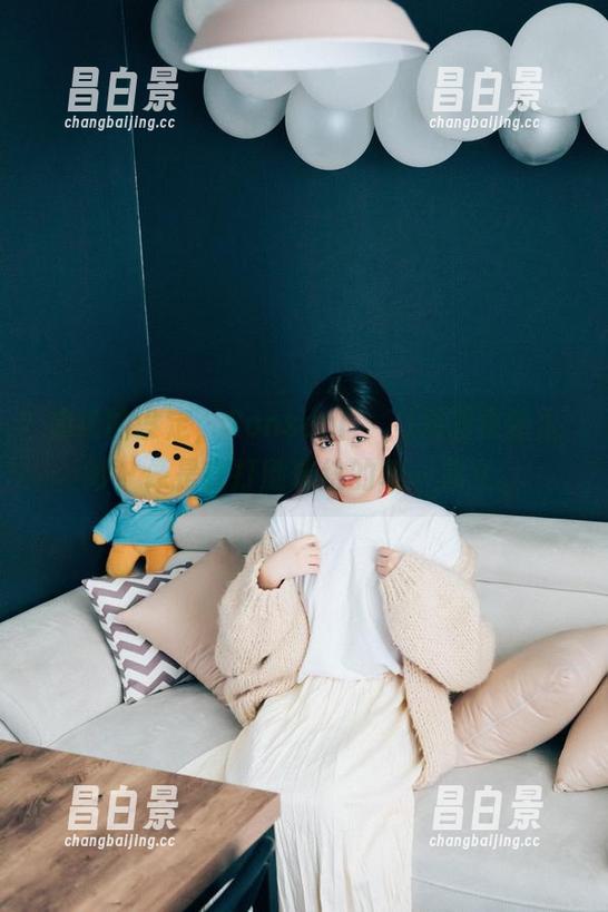清纯的设定，Sonson(손손)原图更新太妙，像是在打脸传统的单一定义。-昌白景