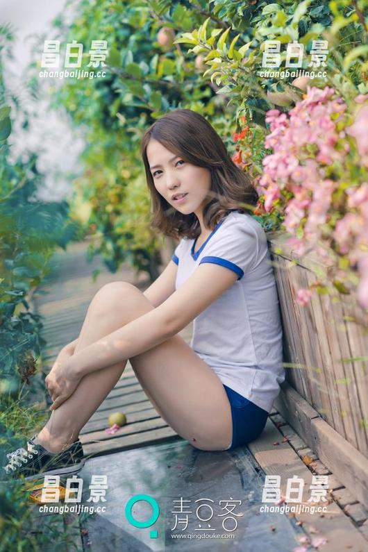 TGOD推女神 - 浴室图包来啰，谭晓彤把清水与魅惑的界限模糊得一塌糊涂。-昌白景