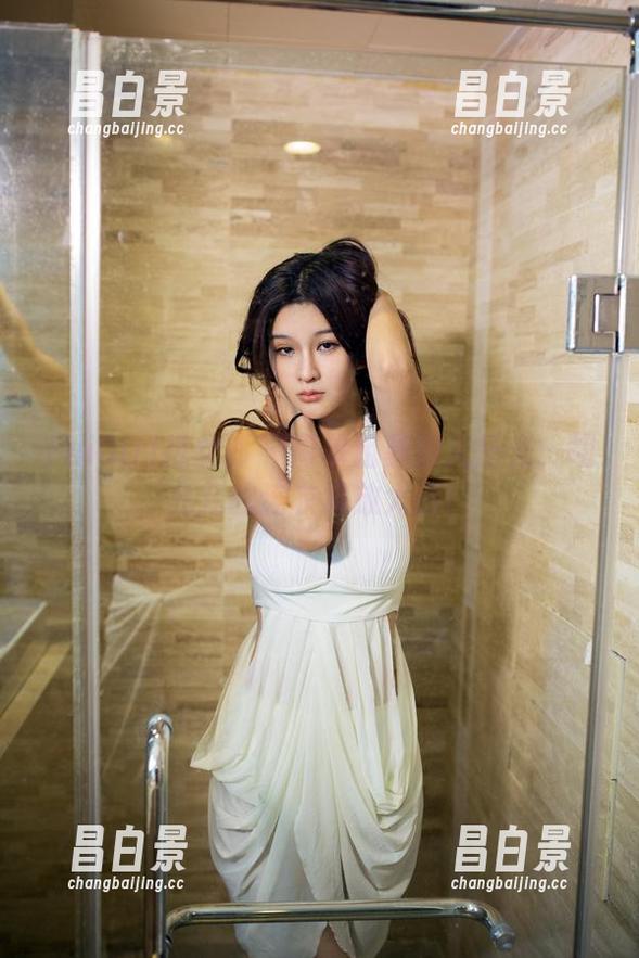 TuiGirl推女郎 - 简单粗暴到无圣光：胡允儿的连衣裙放大招！-昌白景