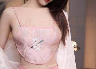 Xiuren秀人网 - 一秒从早高峰到晚会场！俞夕梦的美图和可爱职业装，这波操作不要太惊艳！
