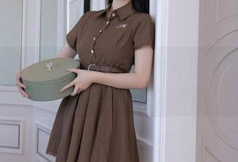 Xiuren秀人网 - 水手服再进化，图库中大琪琪Emily悄悄教你怎么穿才不费力。