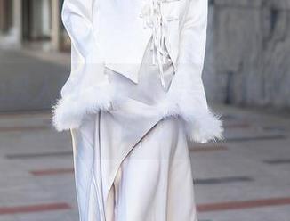 Xiuren秀人网 - 白琮瑗写真集：死库水–这件衣服到底有多透？