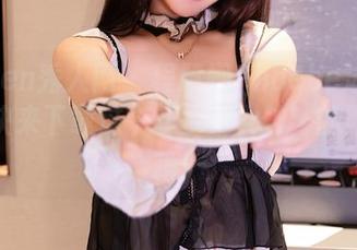 Xiuren秀人网 - 程慧娴Phoebe泳装图集：快来下载这个‘水上女神’的贴身秘籍！