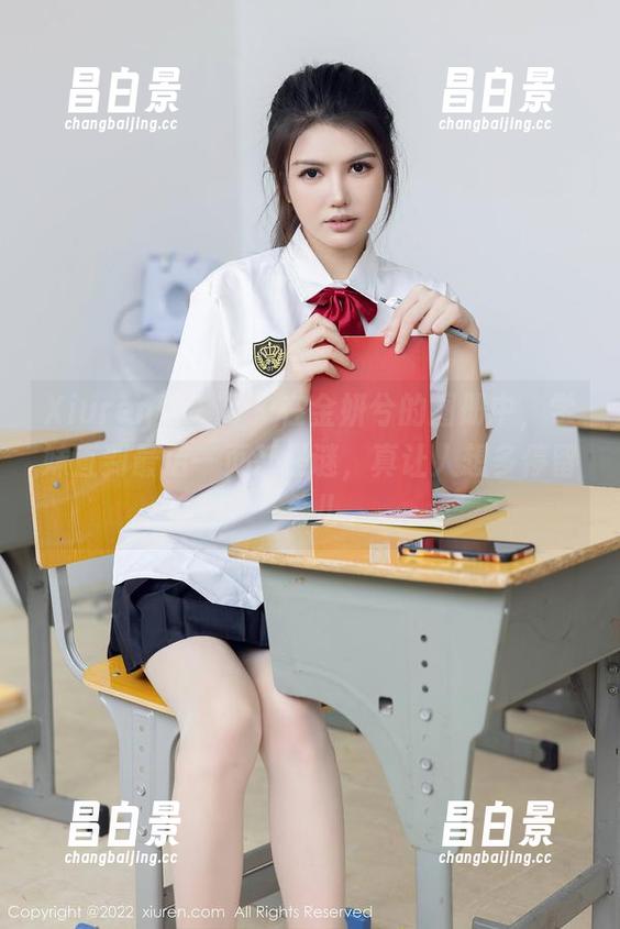 Xiuren秀人网 - 在金妍兮的图册中，学妹直到最后一页都是谜，真让人想多停留一会儿。-昌白景