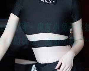 Xiuren秀人网 - 麻吉小兔子在线，高清死库水的玩法，我都不敢想……