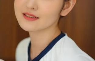 YouMi尤蜜荟 - 您的蛋蛋带着蓝色假日写真集的新鲜更新，终于不再宅在家里了！