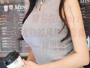 YouMi尤蜜荟 - 绯月樱Cherry更新写真了，这次绝色尤物的风格，仿佛要聊聊人生的一种气氛？