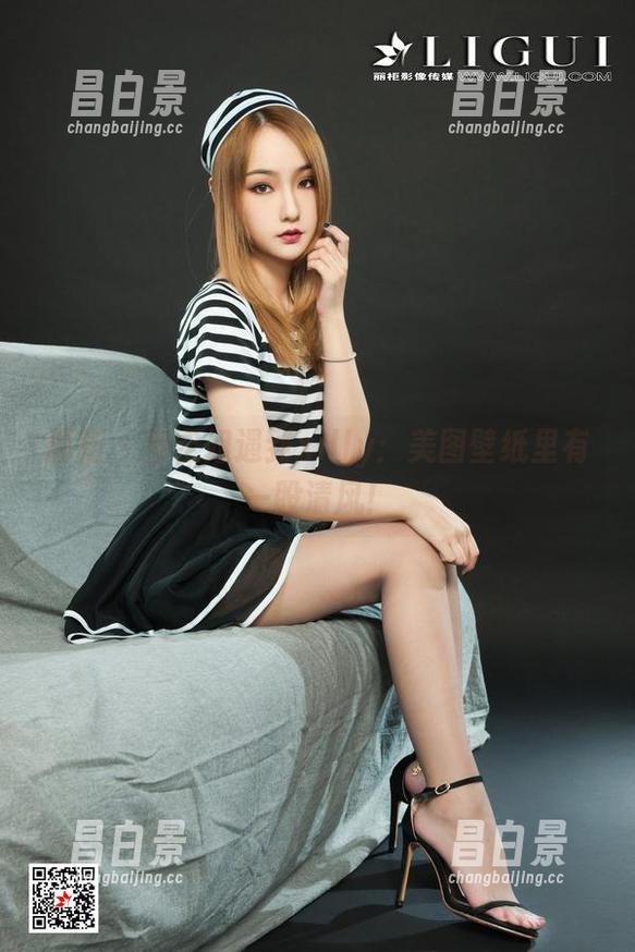 丽柜 - 当空姐遇到xilly：美图壁纸里有一股清风！-昌白景