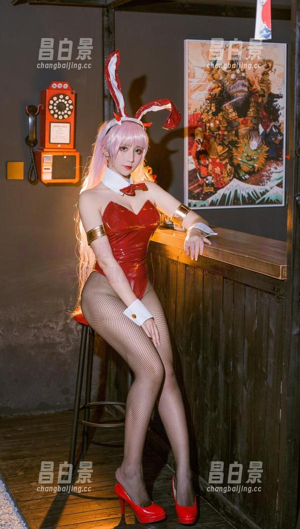 当九曲Jean遇上兔女郎，最新写真！看完我都不敢跟我的小吃同夸！-昌白景
