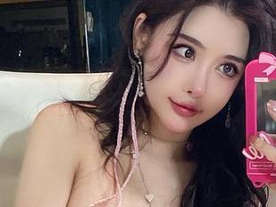 微密圈 - 图片里那条牛仔裤，色衬于芷晴的气质，真心不想移开视线！