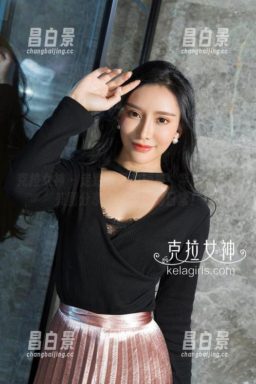 克拉女神 - 走路带风的短裤：芊芊零距离美图分享，萌翻你的日常！-昌白景