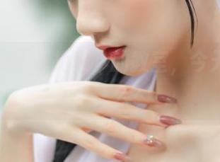 兔子Zzz不吃胡萝卜的教室，今天的美图是什么？