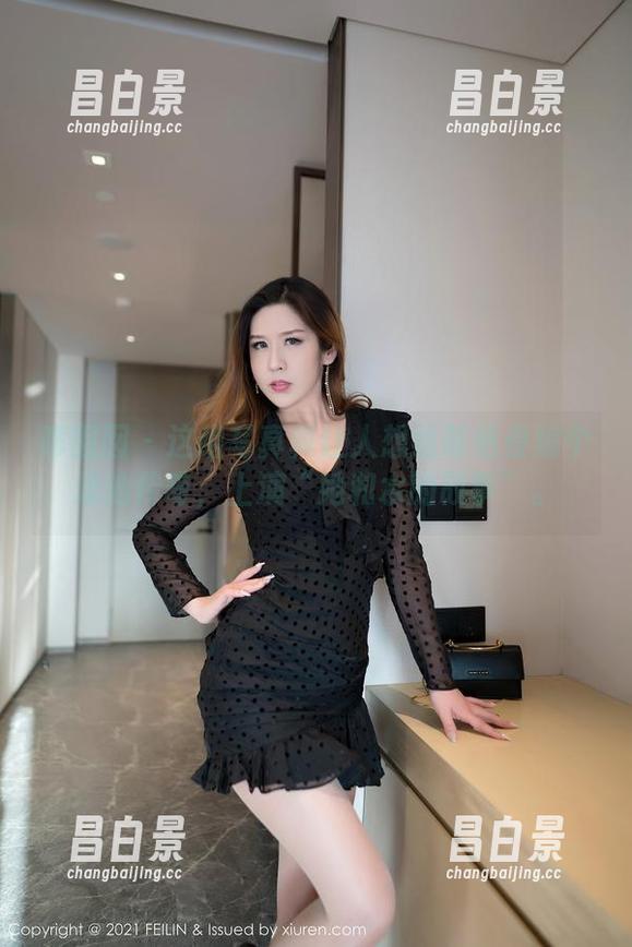 嗲囡囡 - 这组写真真让人想给陈怡曼编个泳池传奇，上演“她和水的故事”。-昌白景