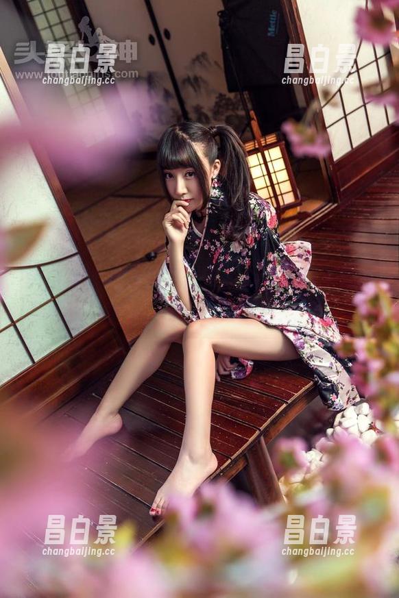 头条女神 - 这不是修女，是尹菲的无圣光作品，准备接受挑战！-昌白景