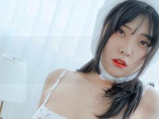 网盘里的宋哈娜合集：不是你想的那种瑜伽，我才不在乎呢