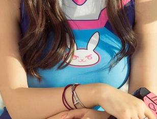 尤果网 - 含含的女王图包：大气却又不羁，你确定能驾驭吗？