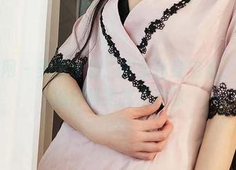 尤果网 - 美图小屋：安柔化身空姐，壁纸流行趋势我来教你
