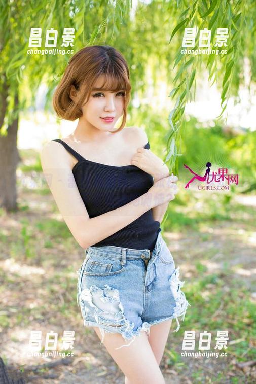 尤果网 - 蕾丝私拍作品：张栩菲教你如何不着痕迹地调情？-昌白景