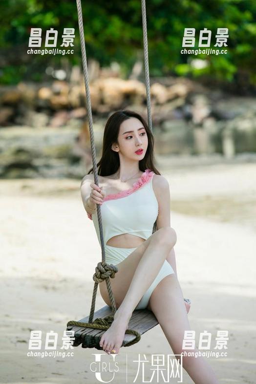 尤果网 - 纯小希的吊带原图太简单却又太让人回味-昌白景