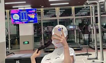 微密圈 - “左公子666的牛仔裤之旅”——照片里一步步都是戏，现在就等一个经典时刻！