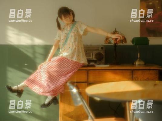 幼水铃衣的午间更衣室大戏——把无圣光玩得飞起，图片很有意思！-昌白景