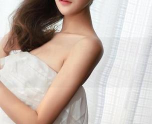 推女神 - 赵伊彤户外写真，下载后你可以说你也是风景的一部分！