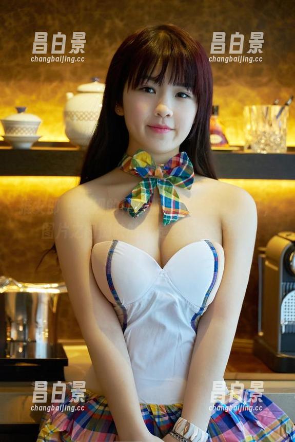 推女郎 - 壮观的体操服与俏皮的夏倪可，图片之间倒映的就是妥妥的个性。-昌白景