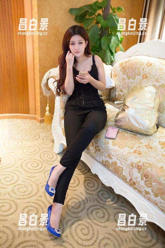 推女郎 - 这个夏天，王馨瑶带来的私拍美图，跳得比蝉声还响-昌白景