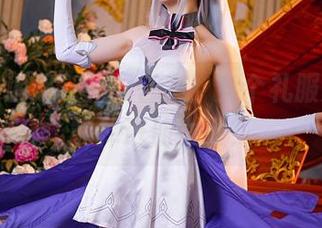“星之迟迟”礼服合集：穿个礼服难道就能掉进仙女池？