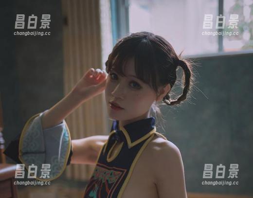 星黛鹿鹿i又来了，最新图库小僵尸也太萌了，才不相信她是吓人的类型。-昌白景