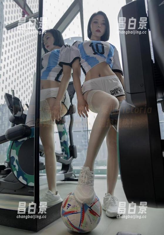 微密圈 - 毛衣写真出街，果儿Victoria教你如何扔掉矜持、拥抱温热！-昌白景