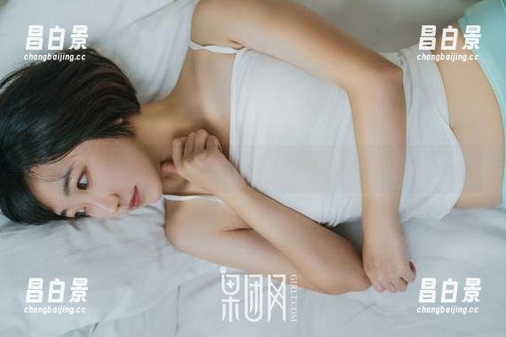 看高清温柔少女的同时，果团网提示你：别喷茶！-昌白景