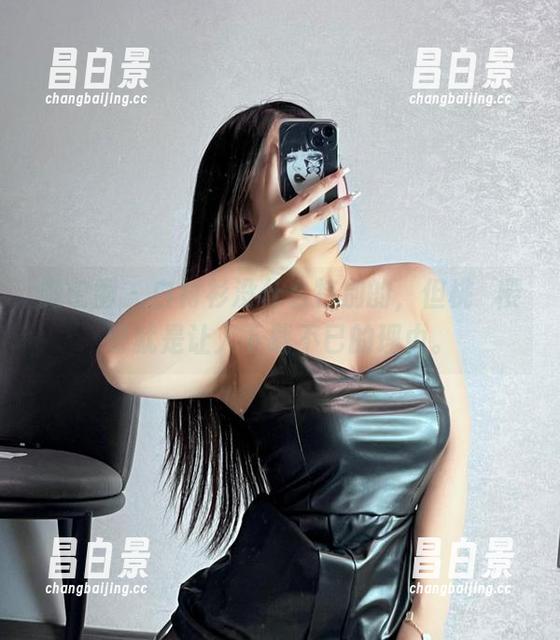 微密圈 - 白衬衫没什么特别的，但桃沢樱呀就是让人下载不已的理由。-昌白景