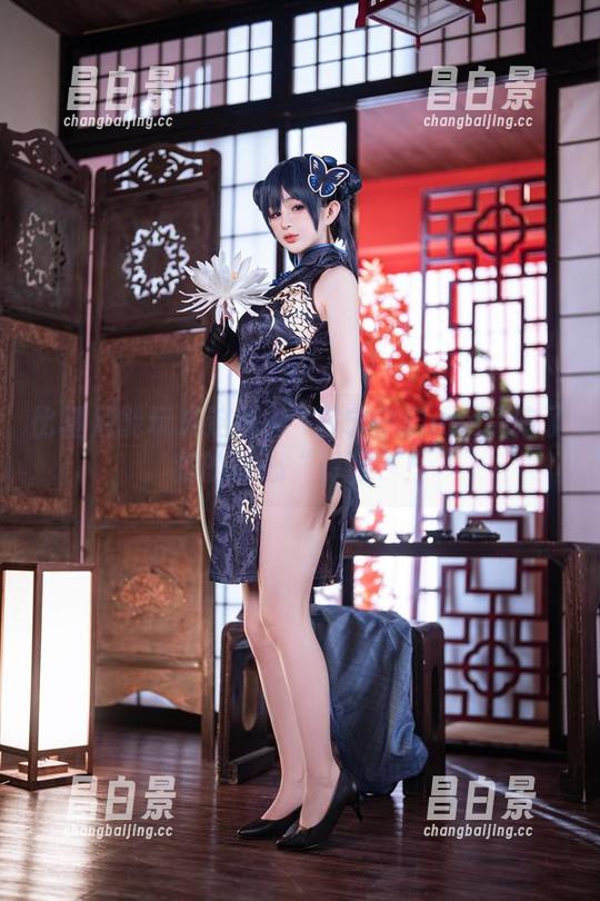 比基尼能玩成这样？桜井宁宁的cos搞定了我的核心“资源”！-昌白景