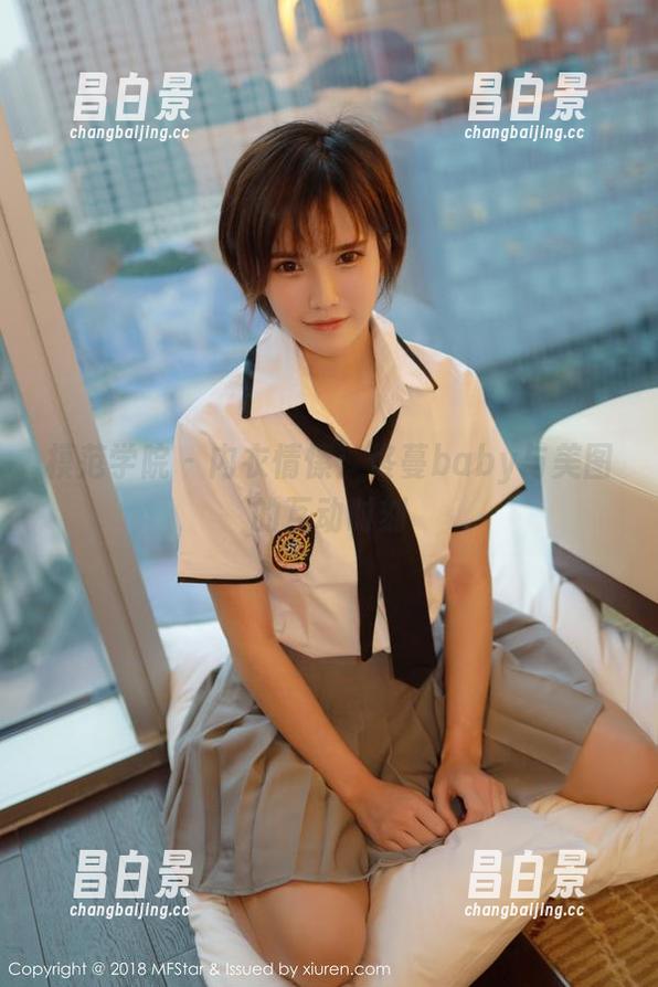 模范学院 - 内衣情愫：佟蔓baby与美图的互动时刻-昌白景