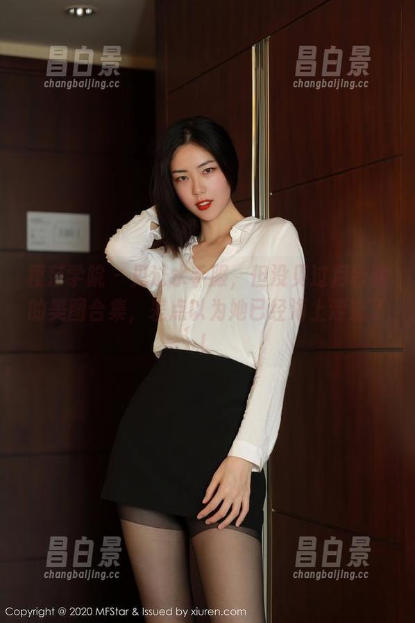模范学院 - 见过水手服，但没见过月音瞳的美图合集，差点以为她已经海上漂流了！-昌白景