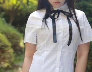 模范学院 - 专属精选：糯美子Mini在泳池里的自由舞动，太让人惊艳了吧！