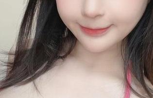 原图中的樱井宁宁，麻衣兔女郎的动作有点戏，其实精选版还藏了许多小彩蛋。
