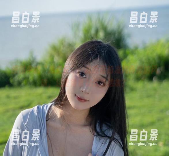 原图中的“浅安安”，我能否扣准她青涩的风味，还是得依赖你的想象？-昌白景