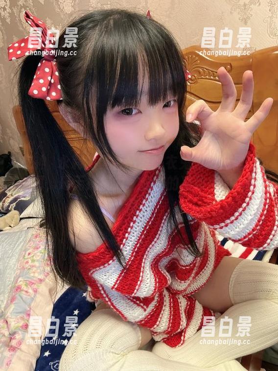 在神沢永莉的黄色吊带睡衣兔兔图包里逛一圈，毫无抵抗力，分享的冲动来的太猛烈！-昌白景