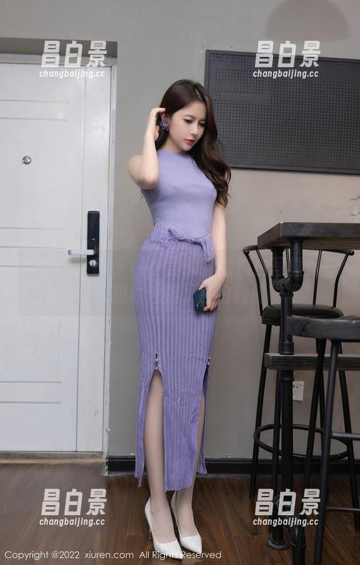秀人网 - FoxYini孟狐狸的纯白写真：一块让人想靠近但又害怕触碰的墙-昌白景