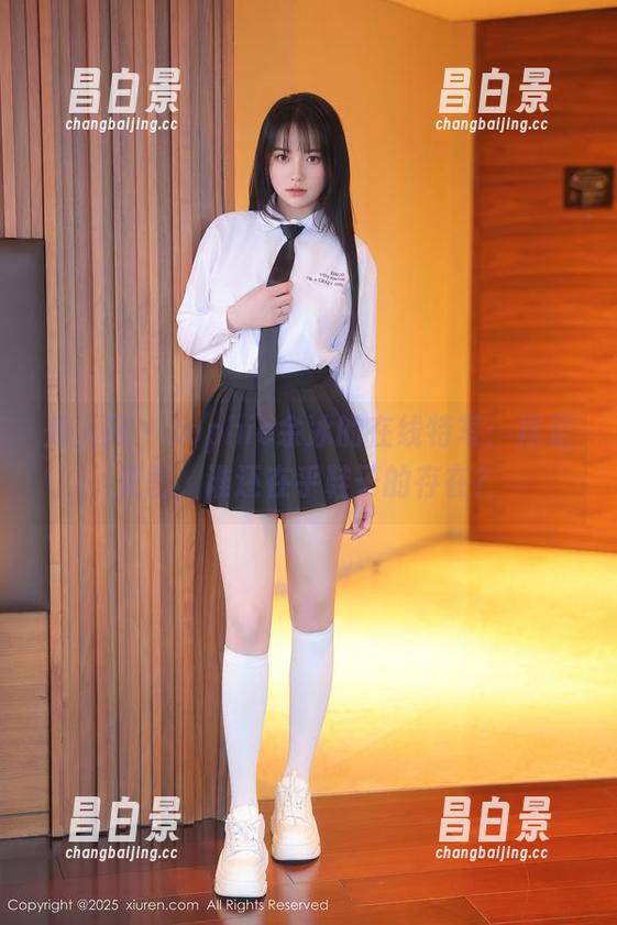 秀人网 - sophie余冰的在线特写：裸足美图，谁还在乎鞋子的存在？-昌白景