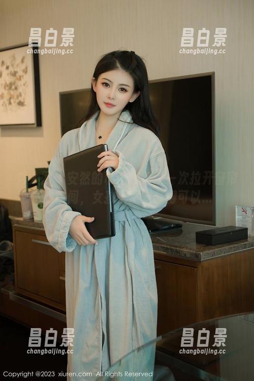 秀人网 - 安然的私房图包：一次拉开窗帘的瞬间，女孩居然安静得可以...-昌白景