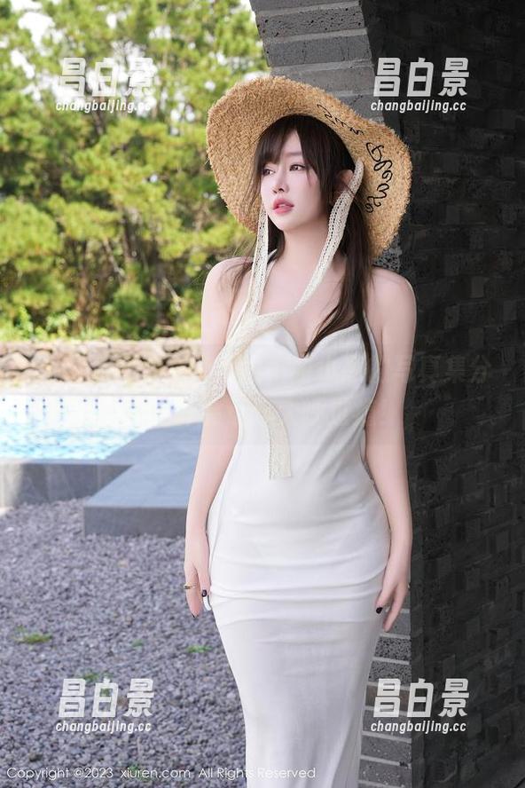 秀人网 - 泡面加奶牛，谢小葱的写真集分享估计会让你大呼过瘾！-昌白景