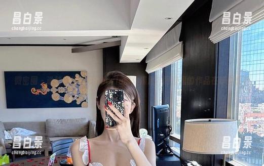 微密圈 - 谁能拒绝脸红Dearie的体操服？网盘里的作品在等你翻牌-昌白景