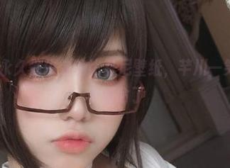 靠，居然永久性生效的比基尼壁纸，芊川一笑MNK真不要命了